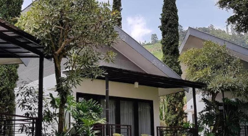 New Mountain Springs Hotel & Resort Lembang Exterior foto